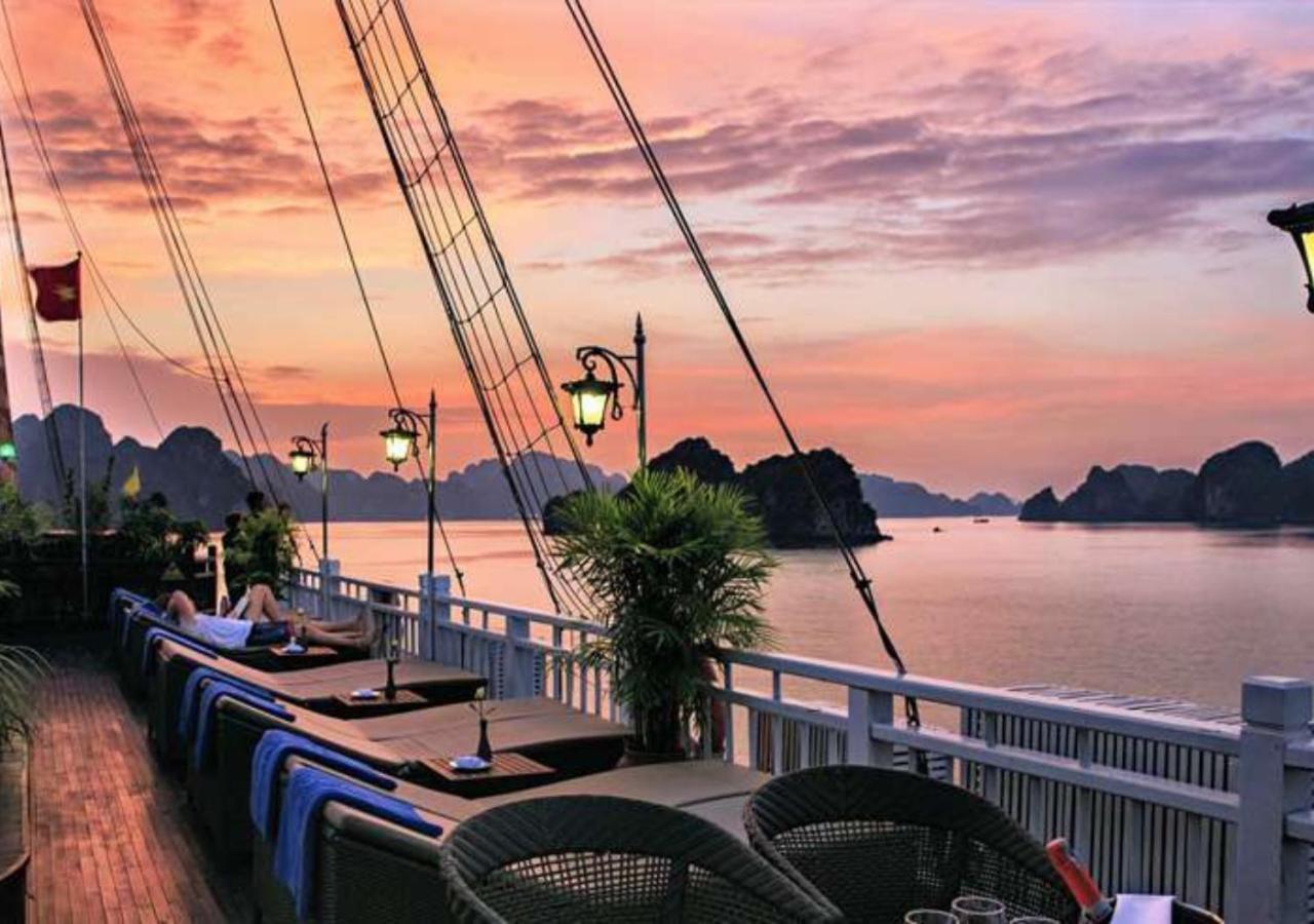 Arcady Boutique Cruise Hotel Ha Long Exterior foto