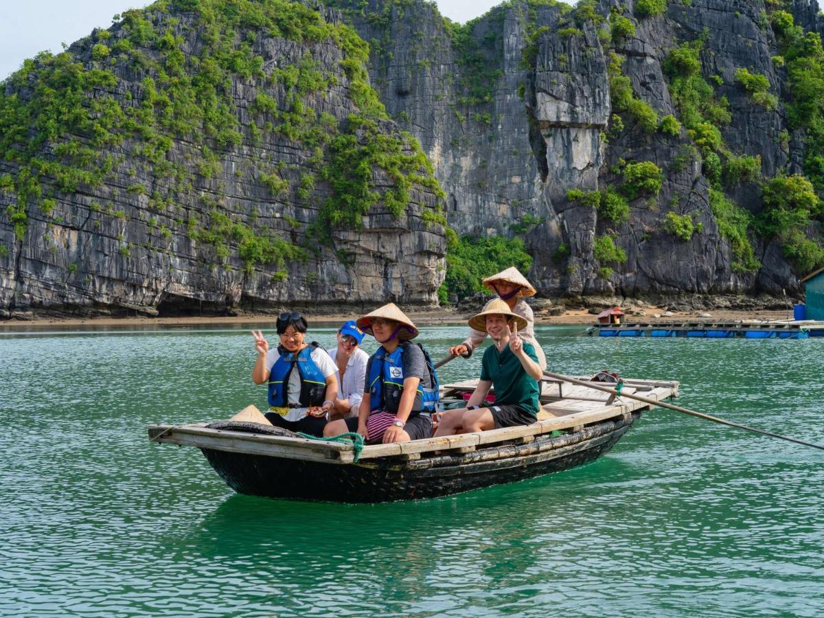 Arcady Boutique Cruise Hotel Ha Long Exterior foto