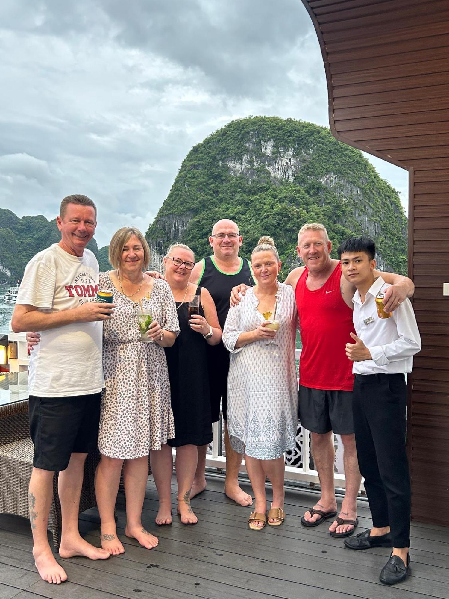 Arcady Boutique Cruise Hotel Ha Long Exterior foto